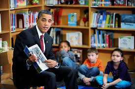 Б.Обама хүүхдүүдэд үлгэр уншиж өгчээ