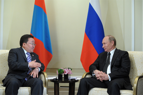 Ерөнхийлөгч  Ц.Элбэгдорж ОХУ-ын Ерөнхийлөгч В.Путин нар албан ёсны уулзалт хийлээ