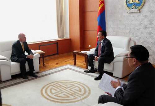 Монгол Улсын Ерөнхийлөгч Канадын Элчин сайдыг хүлээн авч уулзав