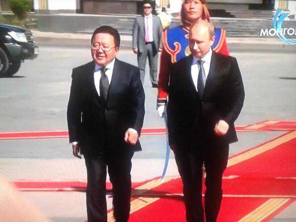 Монгол Улсын Ерөнхийлөгч Ц.Элбэгдорж ОХУ-ын Ерөнхийлөгчийг хүндэтгэн угтлаа