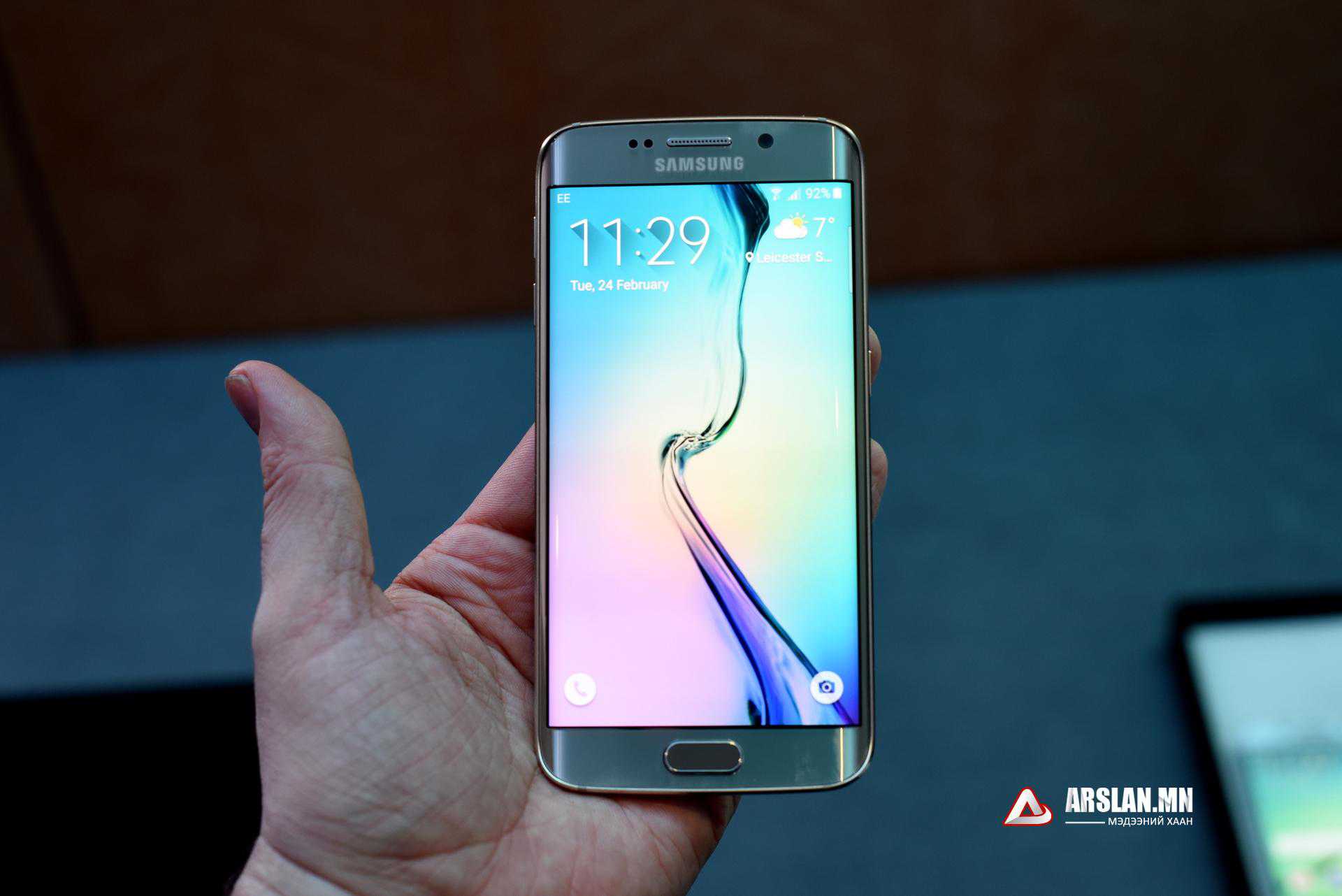  “Samsung” компани Galaxy S6 утсаа танилцууллаа