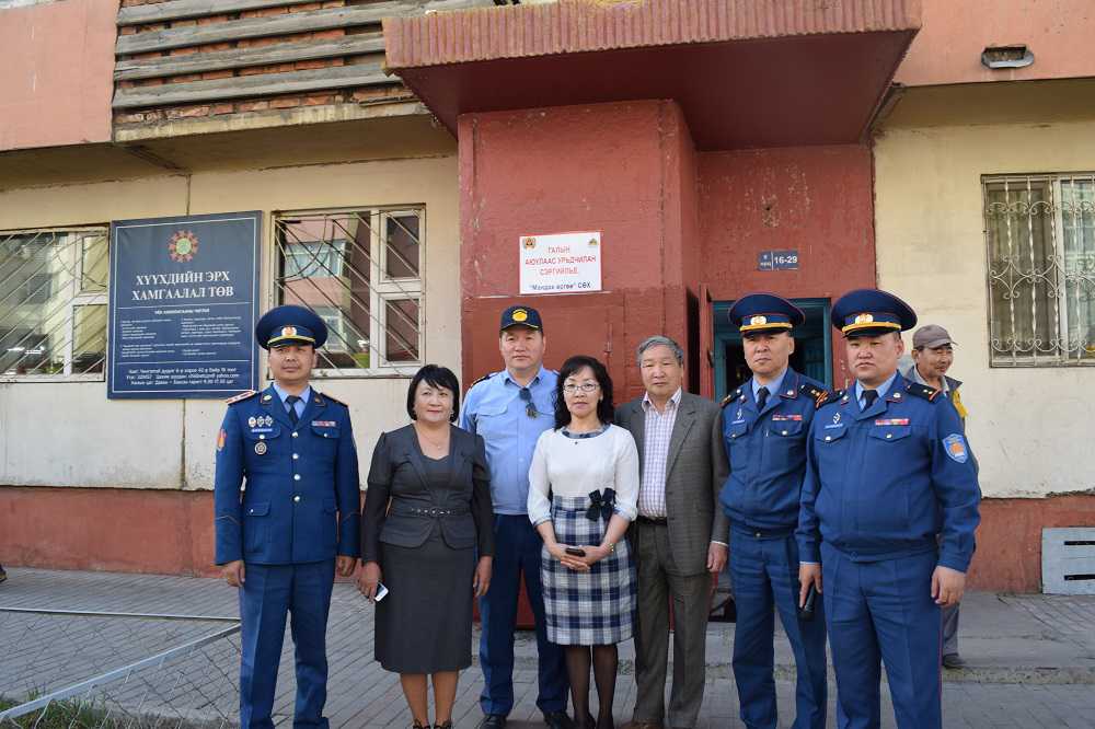 Чингэлтэй дүүргийн 6 дугаар хорооны 42 дугаар байрны орц гар ажиллагатай гал унтраах системд холбогдлоо