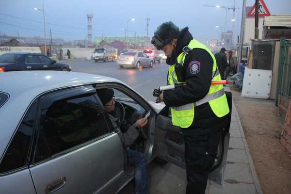 ЗЦА согтууруулах ундаа хэрэглэсэн 290 хүнийг ар гэрт нь хүлээлгэн өгч ажилласан байна