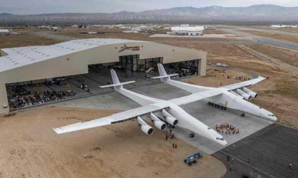 2019 онд дэлхийн хамгийн том Stratolaunch нисэх онгоц анхны нислэгээ үйлдэнэ