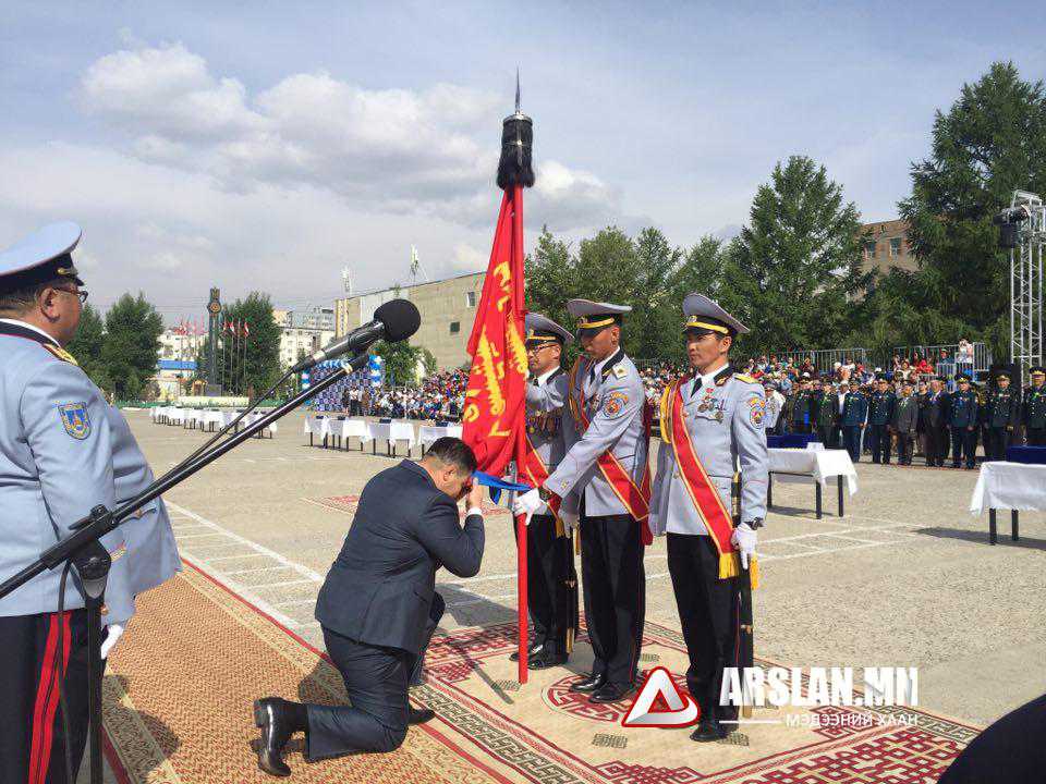 ҮБХИС-д БАЙЛДААНЫ ТУГ гардуулах ёслолын ажиллагаа боллоо 